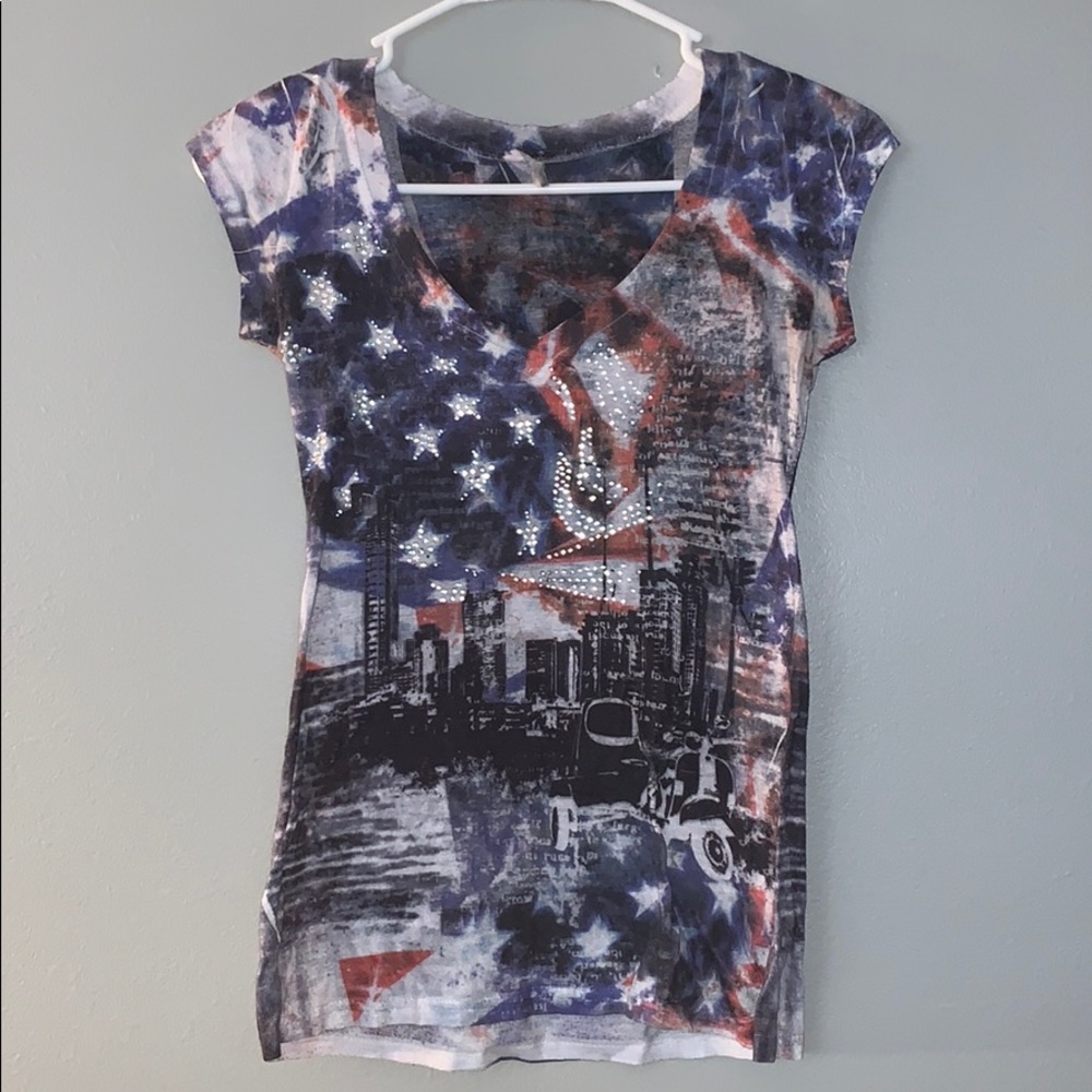 7 Women’s tops